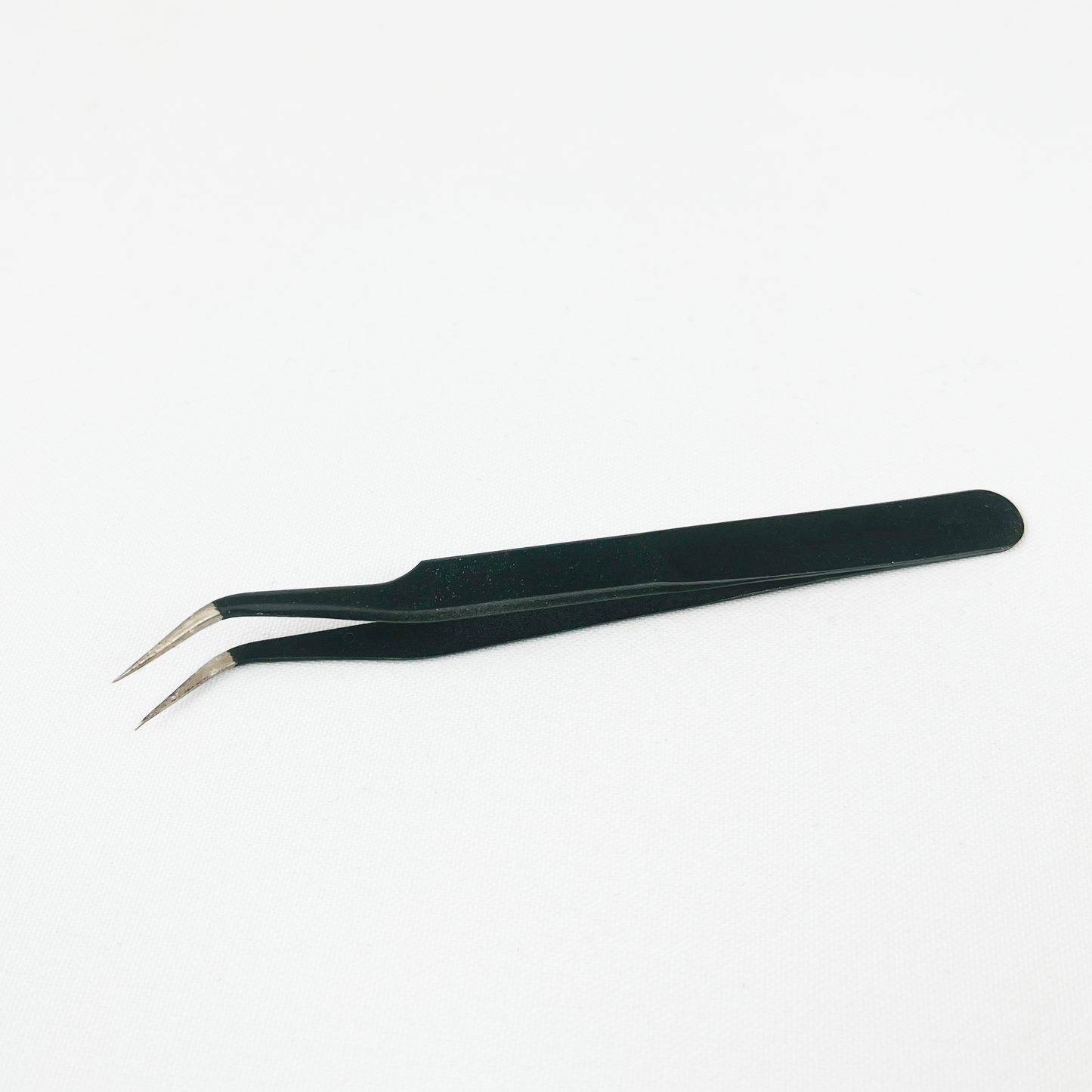 Tweezers